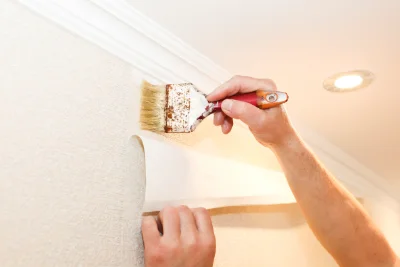Pose de papier peint à Vélye — revêtements muraux et toiles de verre